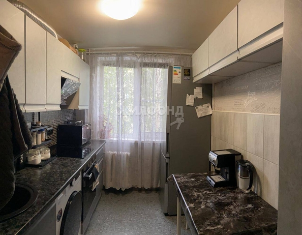 
   Продам 2-комнатную, 42.4 м², Выборная ул, 111

. Фото 2.