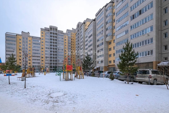 
   Продам 3-комнатную, 82.6 м², 2-й (4 мкр.) кв-л, 232

. Фото 22.