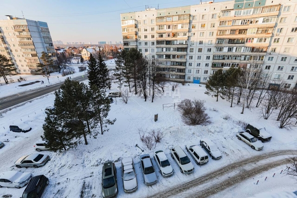 
   Продам 3-комнатную, 63.7 м², 2-й (4 мкр.) кв-л, 212

. Фото 14.