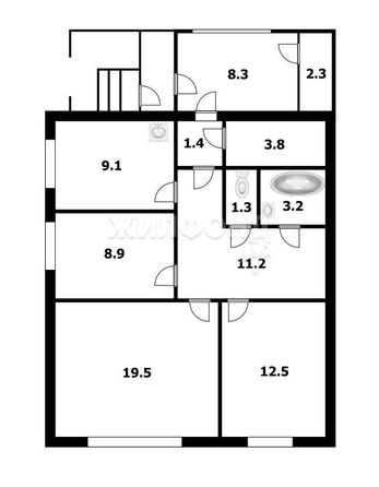 
   Продам 3-комнатную, 147.4 м², Озерная ул, 31

. Фото 2.