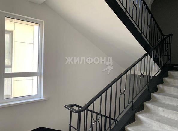 
   Продам 1-комнатную, 39.1 м², Рельефная ул, 106/3

. Фото 11.