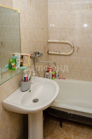 
   Продам 2-комнатную, 43.2 м², Железнодорожная ул, 6/1

. Фото 8.