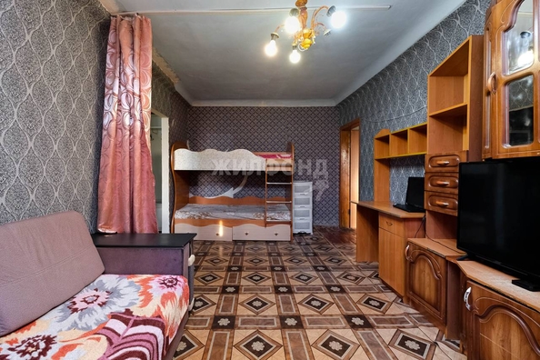 
   Продам 2-комнатную, 41.8 м², Советская ул, 47

. Фото 2.