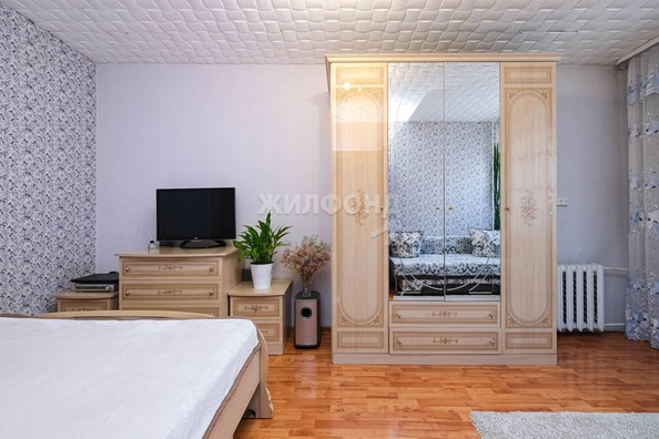 
   Продам 2-комнатную, 29.2 м², Макаренко ул, 33

. Фото 1.