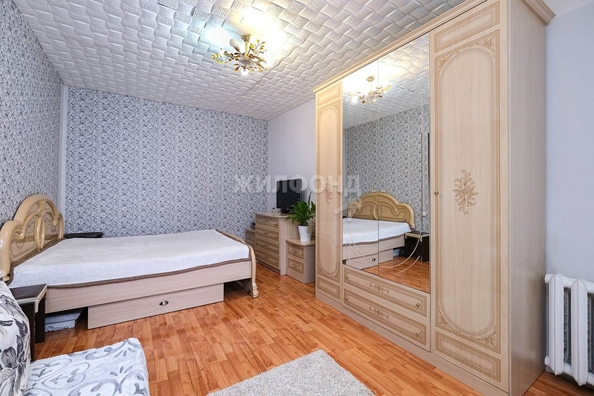 
   Продам 2-комнатную, 29.2 м², Макаренко ул, 33

. Фото 3.