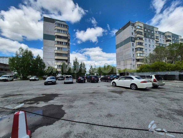 
  Продается 2-комн. квартира, 49.8 м², Троллейная ул, д. 136
. Фото 6.