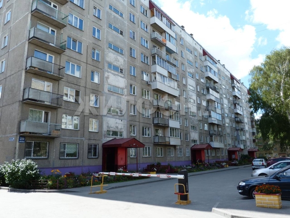 
  Продается 3-комн. квартира, 60.4 м², Полтавская ул, д. 29
. Фото 2.