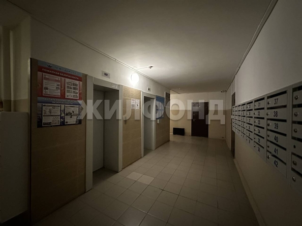 
   Продам 3-комнатную, 71.9 м², 2-й (4 мкр.) кв-л, 233

. Фото 17.
