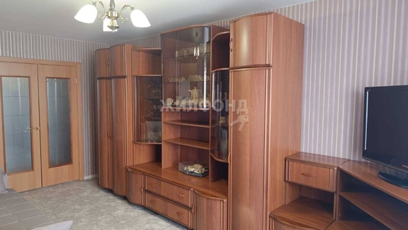 
   Продам 4-комнатную, 99 м², Троллейная ул, 71

. Фото 1.