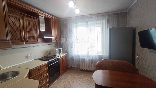 
   Продам 4-комнатную, 99 м², Троллейная ул, 71

. Фото 12.