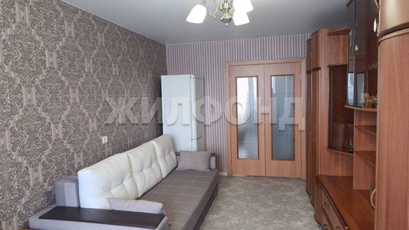 
  Продается 4-комн. квартира, 99 м², Троллейная ул, д. 71
. Фото 2.