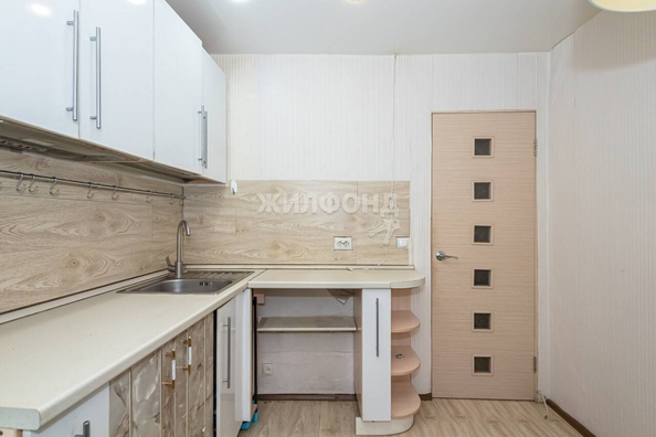 
   Продам 1-комнатную, 30.9 м², Первомайская ул, 172

. Фото 4.