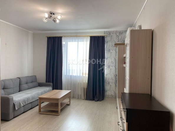 
   Продам 1-комнатную, 32.6 м², Выборная ул, 154/2

. Фото 3.