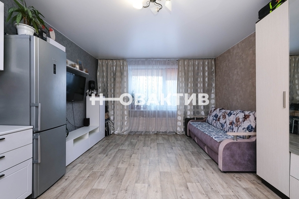 
   Продам 1-комнатную, 40.5 м², 

. Фото 1.