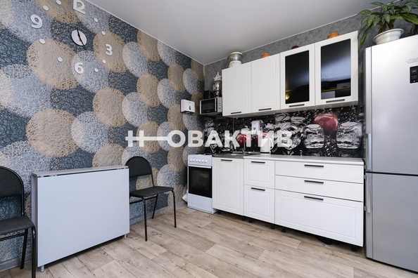 
   Продам 1-комнатную, 40.5 м², 

. Фото 3.