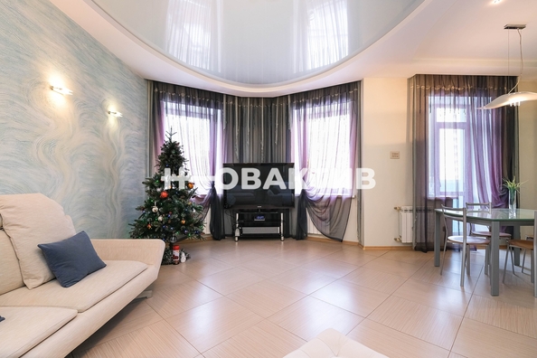 
   Продам 3-комнатную, 132.5 м², 

. Фото 3.