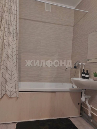 
   Продам 1-комнатную, 41.9 м², Николая Сотникова ул, 36

. Фото 7.