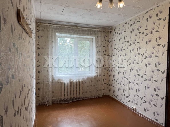 
  Продается 2-комн. квартира, 43.2 м², Есенина ул, д. 61
. Фото 6.