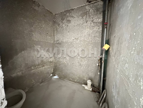 
   Продам 1-комнатную, 38 м², Краснообск, 4

. Фото 11.