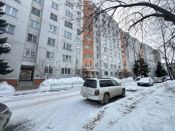 
   Продам 1-комнатную, 38 м², Краснообск, 4

. Фото 15.