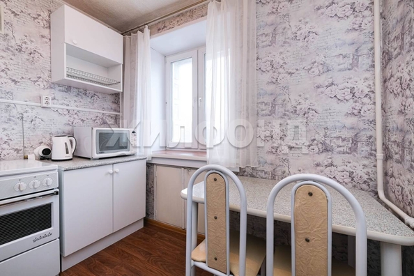 
   Продам 2-комнатную, 45.2 м², Ватутина ул, 11

. Фото 1.