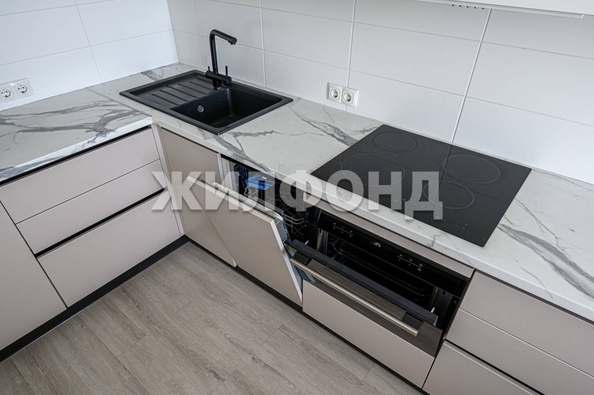
   Продам 2-комнатную, 61.06 м², Обская ул, 46

. Фото 5.