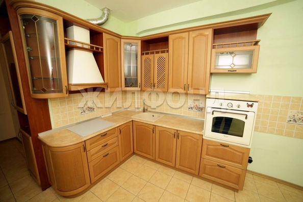 
   Продам 1-комнатную, 42.9 м², Садовая ул, 17

. Фото 5.