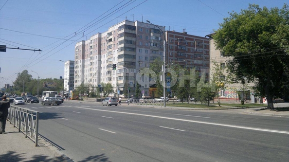 
   Продам 2-комнатную, 50.9 м², Дуси Ковальчук ул, 7

. Фото 2.