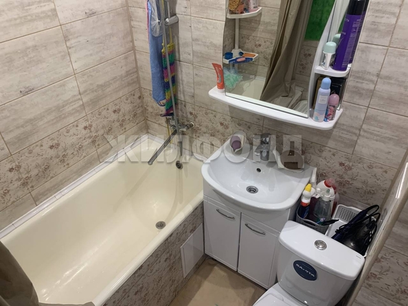 
   Продам 2-комнатную, 43.6 м², Дуси Ковальчук ул, 177/1

. Фото 10.