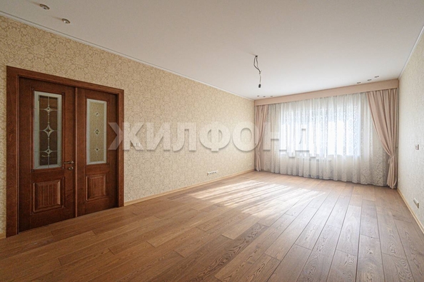 
   Продам 3-комнатную, 116.5 м², Кирова ул, 46

. Фото 4.