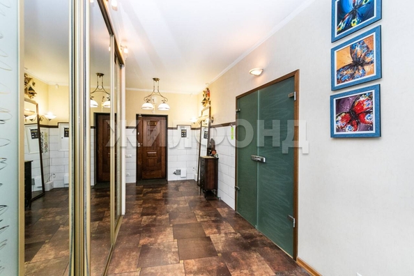 
   Продам 4-комнатную, 111.8 м², Урицкого ул, 13

. Фото 19.