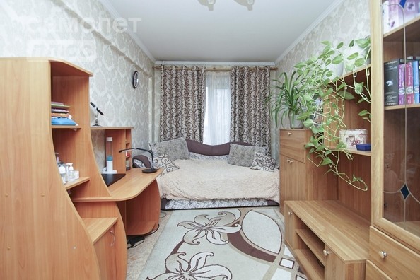
   Продам 3-комнатную, 62.4 м², Сергея Тюленина ул, 13

. Фото 14.