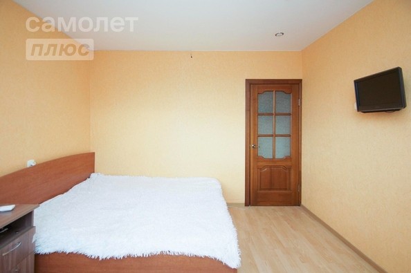 
   Продам 2-комнатную, 51 м², Любинская 4-я ул, 36

. Фото 1.