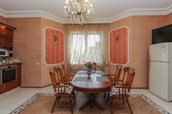 
   Продам дом, 450 м², Омск

. Фото 13.