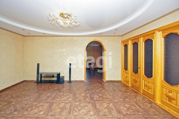
   Продам дом, 235 м², Омск

. Фото 5.