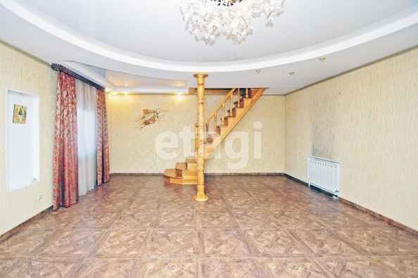 
   Продам дом, 235 м², Омск

. Фото 7.