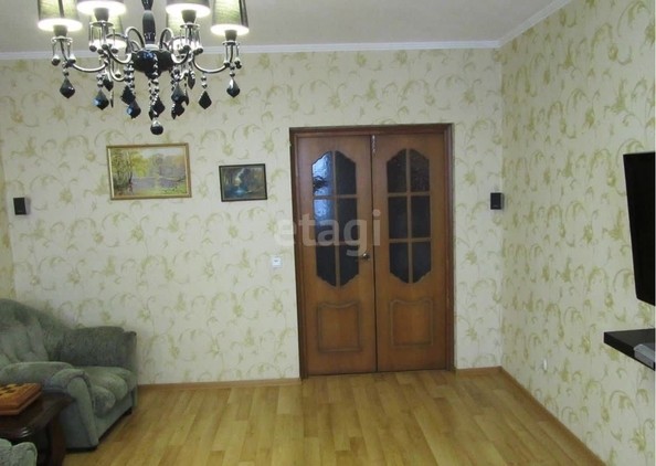 
   Продам 2-комнатную, 80.6 м², Омская ул, 77/2

. Фото 5.