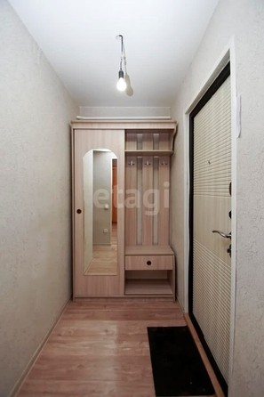 
   Продам 1-комнатную, 32 м², Ермолаева ул, 5

. Фото 4.