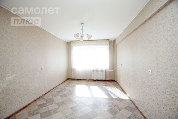
   Продам 3-комнатную, 64 м², Малиновского ул, 13

. Фото 4.