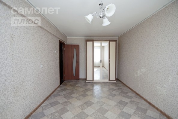 
   Продам 3-комнатную, 64 м², Малиновского ул, 13

. Фото 6.
