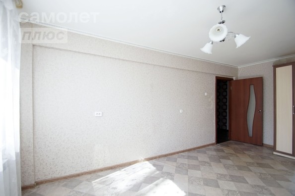 
   Продам 3-комнатную, 64 м², Малиновского ул, 13

. Фото 7.