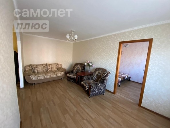 
   Продам 2-комнатную, 43 м², Всеволода Иванова ул, 1

. Фото 3.