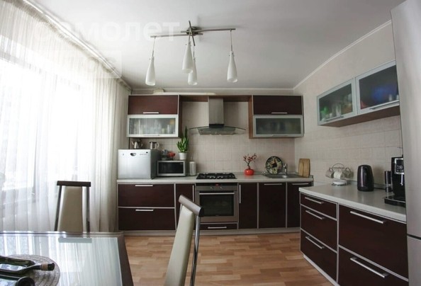 
   Продам 3-комнатную, 71.1 м², Комарова пр-кт, 27/2

. Фото 8.