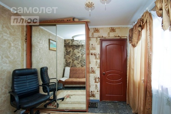 
   Продам 4-комнатную, 60 м², Ермолаева ул, 10

. Фото 1.
