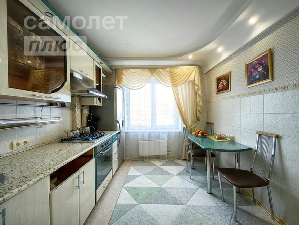 
   Продам 3-комнатную, 65 м², Дмитриева ул, 9

. Фото 7.