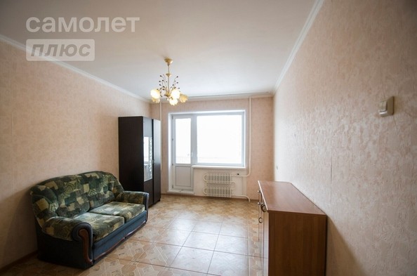 
   Продам 1-комнатную, 36.8 м², Малиновского ул, 12к1

. Фото 1.