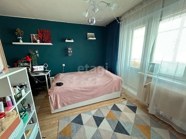
   Продам 1-комнатную, 34 м², Омская ул, 195

. Фото 1.