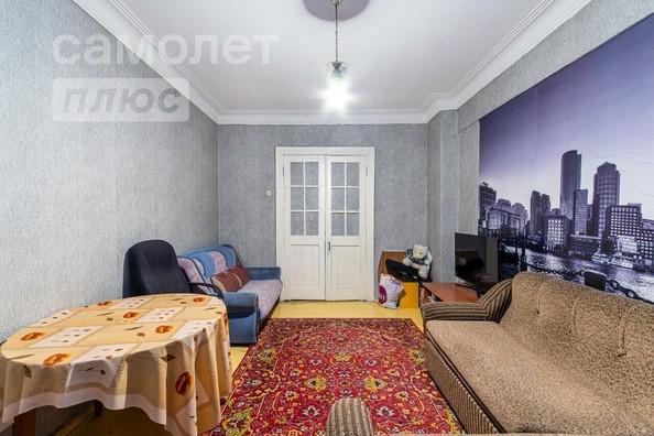 
   Продам 3-комнатную, 69.5 м², 10 лет Октября ул, 187

. Фото 1.