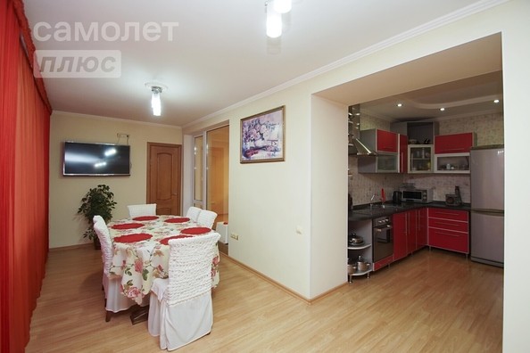 
   Продам 3-комнатную, 94.6 м², Маршала Жукова ул, 76

. Фото 10.