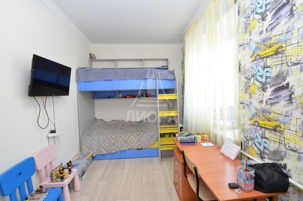 
   Продам 2-комнатную, 40 м², Ленинградская пл, 1

. Фото 9.